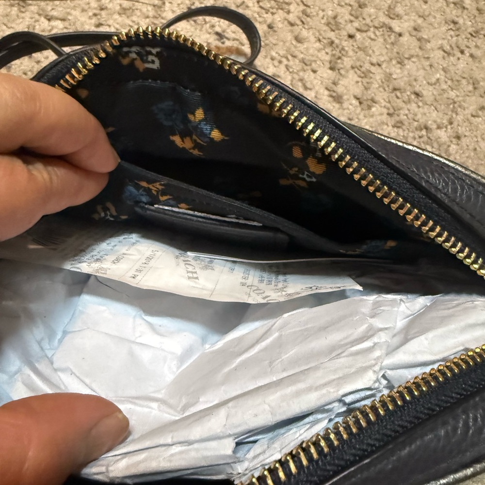 COACH ISLA CHAIN CROSSBODY (COACH F25879)
DENIM MULTI/LIGHT GOLD - Picture 9 of 11